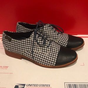 GH Bass & Co Evelyn Gingham Cap Toe Shoes WMN 7.5